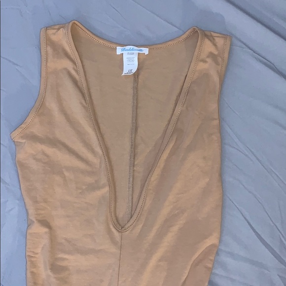 Deep Plunge Romper 🤎 - Picture 2 of 7